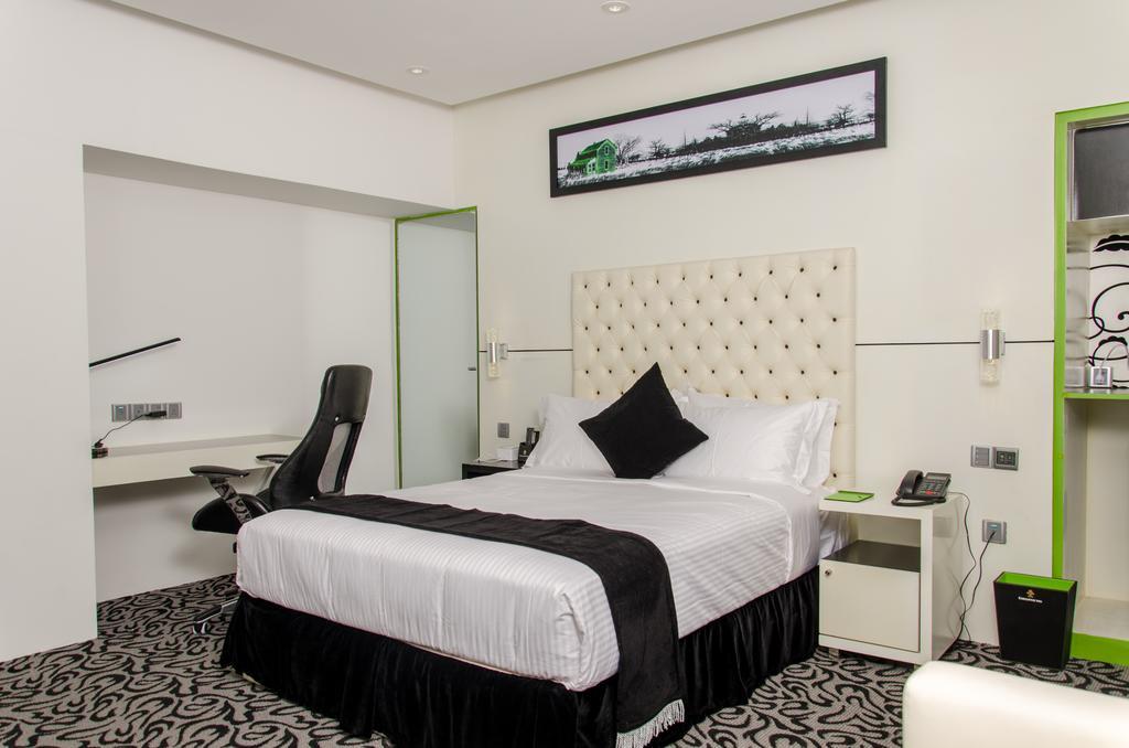 Executive Inn Dhaka Buitenkant foto