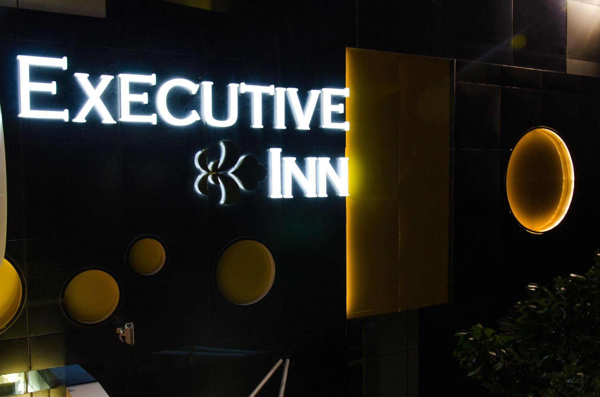 Executive Inn Dhaka Buitenkant foto